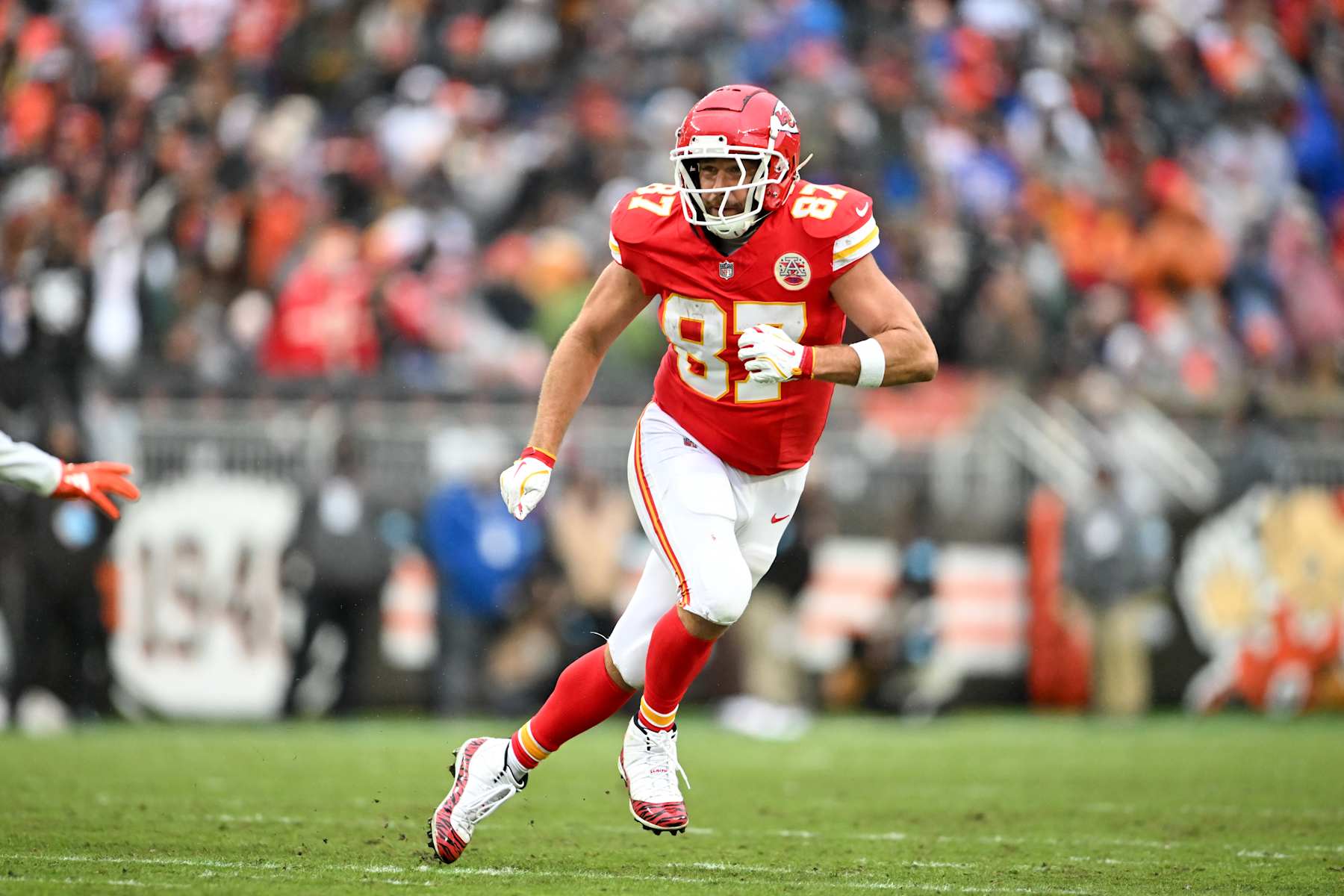 CLEVELAND, OHIO - DECEMBER 15: Travis Kelce #87 of the Kansas City Chiefs in action during the second quarter against the Cleveland Browns at Huntington Bank Field on December 15, 2024 in Cleveland, Ohio. (Photo by Nick Cammett/Diamond Images via Getty Images)