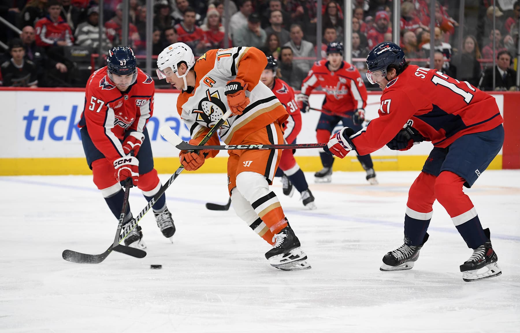 WASHINGTON, DC - JANUARY 14: Ducks center Ryan Strome (16) skates past his brother Capitals center Dylan Strome (17) during the Anaheim Ducks versus Washington Capitals National Hockey League game on January 14, 2025 at Capital One Arena in Washington, D.C.. (Photo by Randy Litzinger/Icon Sportswire via Getty Images)
