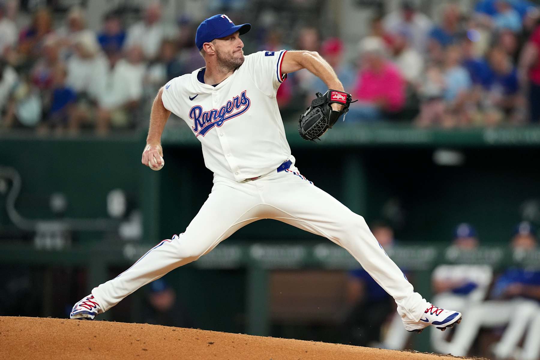 ARLINGTON, TEXAS - JULY 25: Max Scherzer #31 of the Texas Rangers pitches during the third inning against the Chicago White Sox at Globe Life Field on July 25, 2024 in Arlington, Texas. (Photo by Sam Hodde/Getty Images)