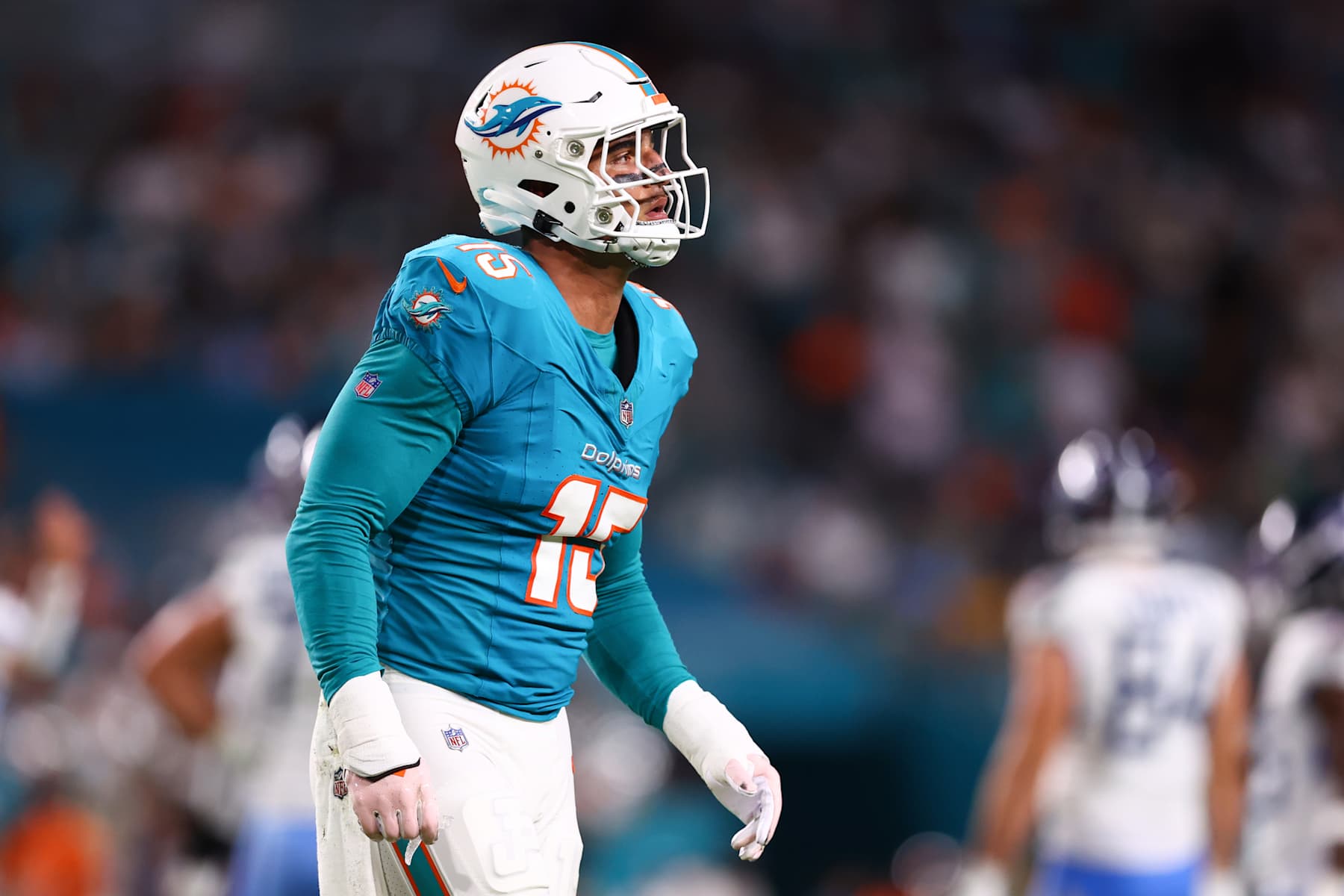 Dolphins edge Jaelan Phillips