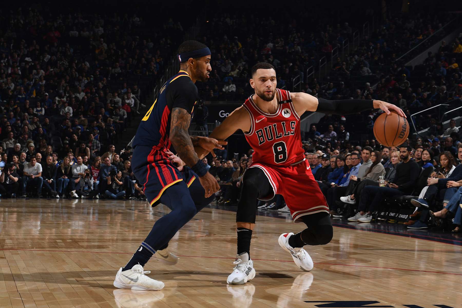 SAN FRANCISCO, CA - JANUARY 23: Zach LaVine #8 of the Chicago Bulls dribbles the ball during the game against the Golden State Warriors on January 23, 2025 at Chase Center in San Francisco, California. NOTE TO USER: User expressly acknowledges and agrees that, by downloading and or using this photograph, user is consenting to the terms and conditions of Getty Images License Agreement. Mandatory Copyright Notice: Copyright 2025 NBAE (Photo by Noah Graham/NBAE via Getty Images)