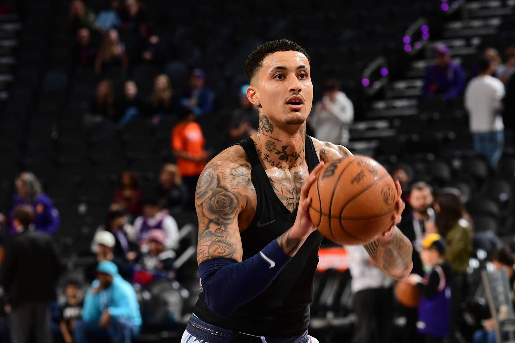 PHOENIX, AZ - JANUARY 25: Kyle Kuzma #33 of the Washington Wizards warms up before the game against the Phoenix Suns on January 25, 2025 at Footprint Center in Phoenix, Arizona. NOTE TO USER: User expressly acknowledges and agrees that, by downloading and or using this photograph, user is consenting to the terms and conditions of the Getty Images License Agreement. Mandatory Copyright Notice: Copyright 2025 NBAE (Photo by Kate Frese/NBAE via Getty Images)
