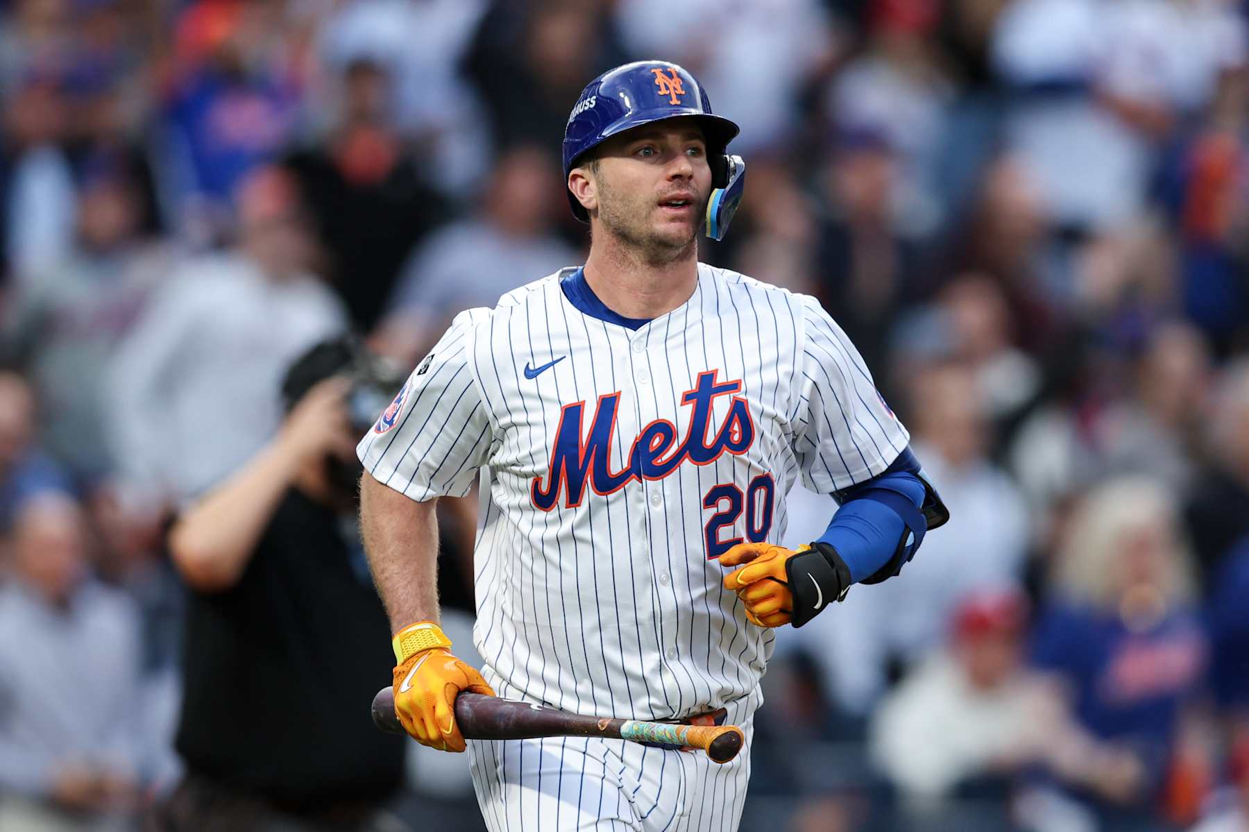 NEW YORK, NY - OCTOBER 08: Pete Alonso #20 of the New York Mets rounds the bases after hitting a solo home run in the second inning of Game 3 of the Division Series presented by Booking.com between the Philadelphia Phillies and the New York Mets at Citi Field on Tuesday, October 8, 2024 in New York, New York. (Photo by Rob Tringali/MLB Photos via Getty Images)