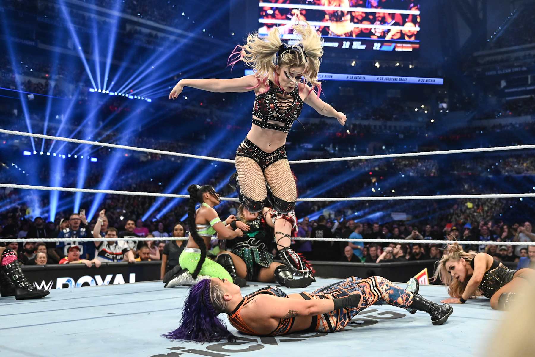 INDIANAPOLIS, INDIANA - FEBRUARY 01: Alexa Bliss in action against Bayley during Royal Rumble at Lucas Oil Stadium on February 1, 2025 in Indianapolis, Indiana. (Photo by Andrew Timms/WWE via Getty Images)