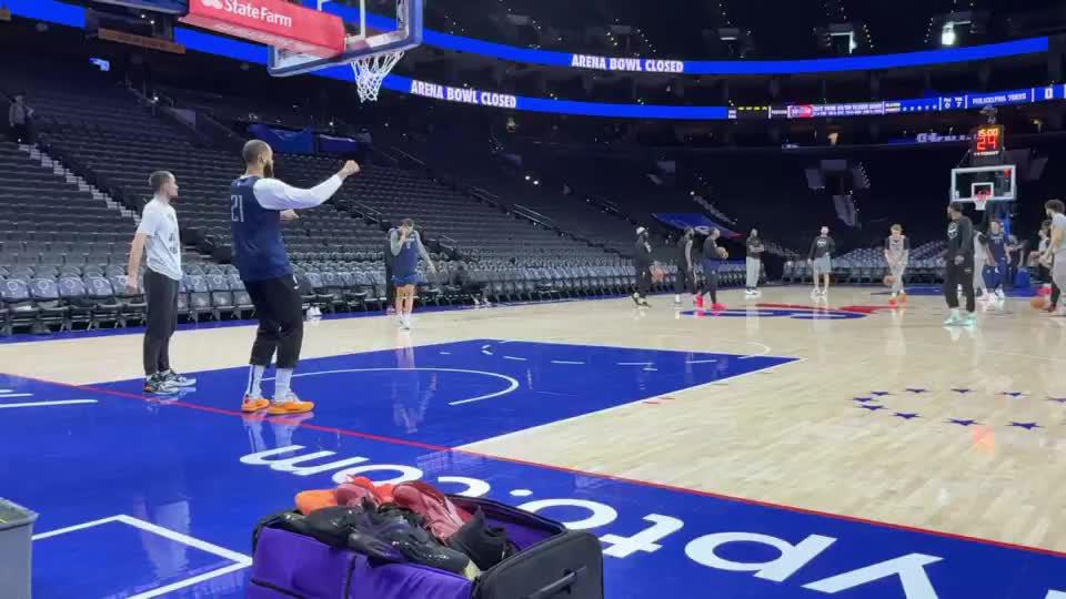 AD at Mavs Practice