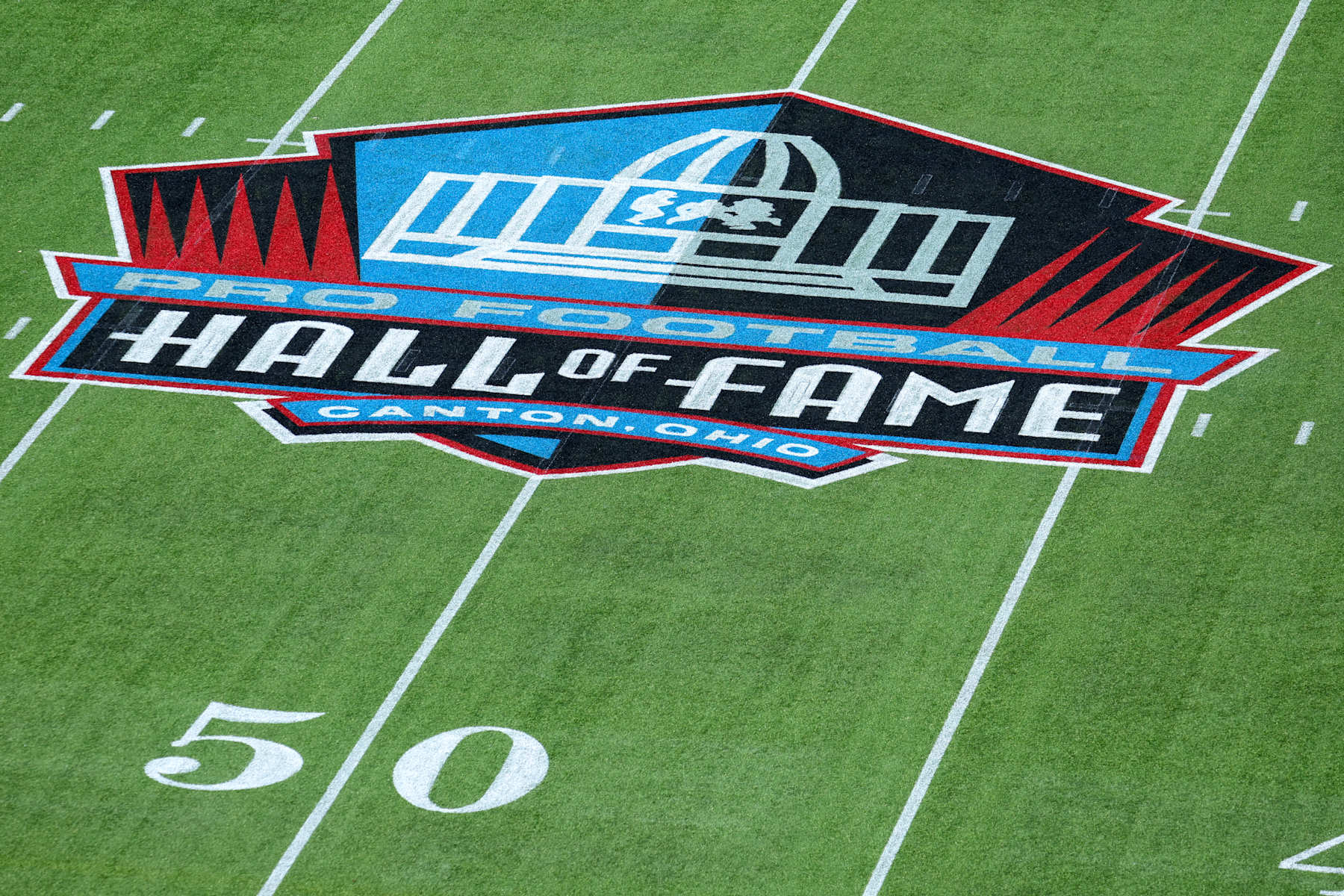 CANTON, OH - AUGUST 01: The Hall of Fame logo at midfield prior to the National Football League preseason game between the Chicago Bears and Houston Texans on August 1, 2024, at the Tom Benson Hall of Fame Stadium in Canton, OH.  (Photo by Frank Jansky/Icon Sportswire via Getty Images)