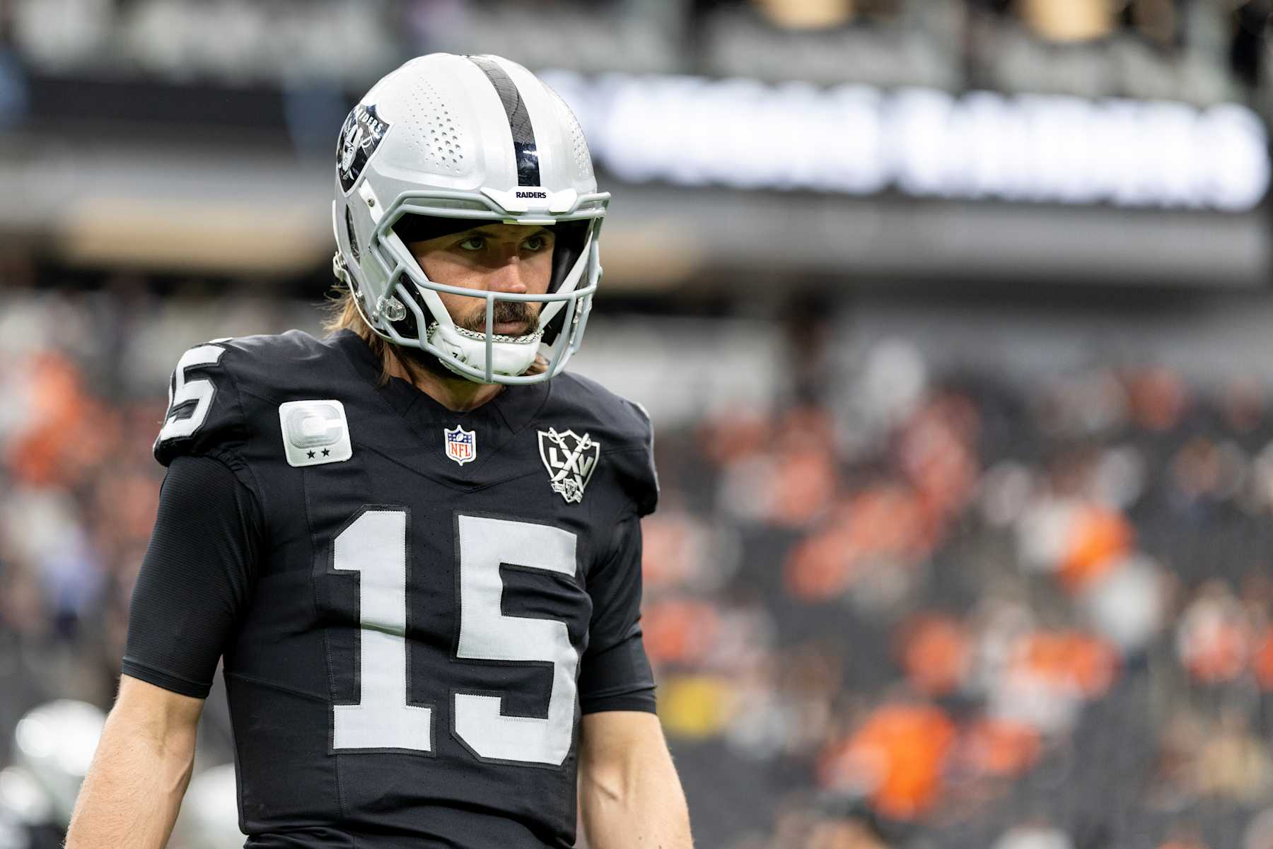 LAS VEGAS, NEVADA - NOVEMBER 24: Gardner Minshew #15 of the Las Vegas Raiders looks on prior to an NFL Football game against the Denver Broncos at Allegiant Stadium on November 24, 2024 in Las Vegas, Nevada. (Photo by Michael Owens/Getty Images)