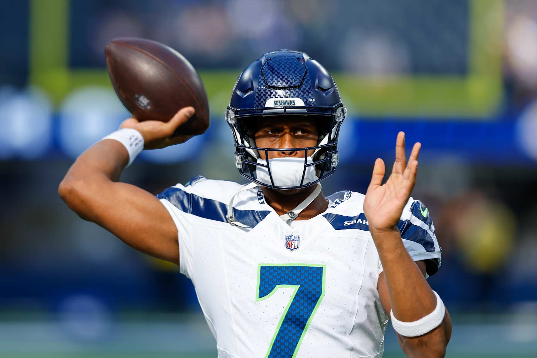 INGLEWOOD, CA - JANUARY 05: Seattle Seahawks quarterback Geno Smith (7) warms up before an NFL game between the Seattle Seahawks and Los Angeles Rams on January 05, 2025, at SoFi Stadium in Inglewood, CA. (Photo by Jordon Kelly/Icon Sportswire via Getty Images)