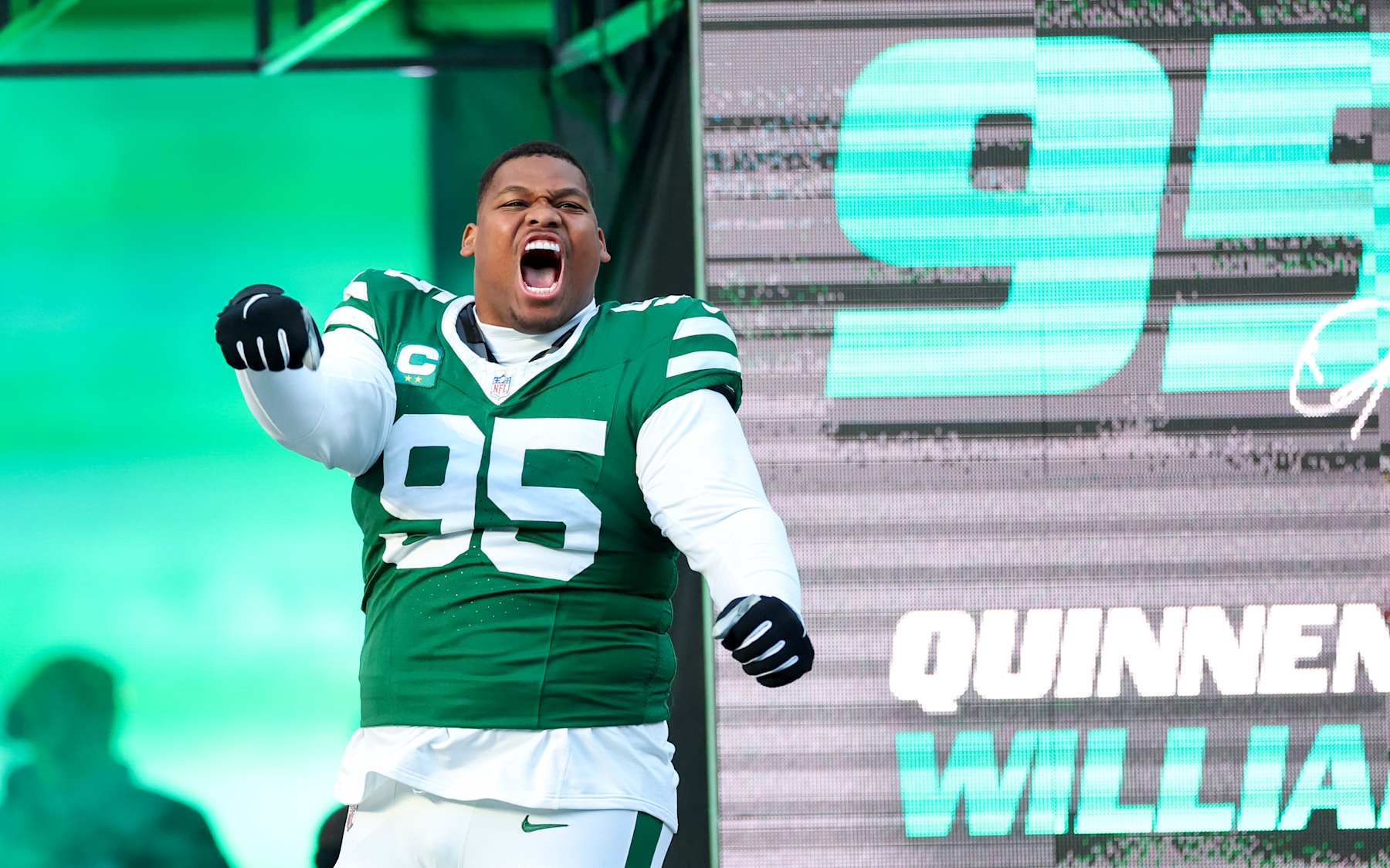 EAST RUTHERFORD, NEW JERSEY - JANUARY 05: Quinnen Williams #95 of the New York Jets takes the field before the game against the Miami Dolphins at MetLife Stadium on January 05, 2025 in East Rutherford, New Jersey. (Photo by Luke Hales/Getty Images)