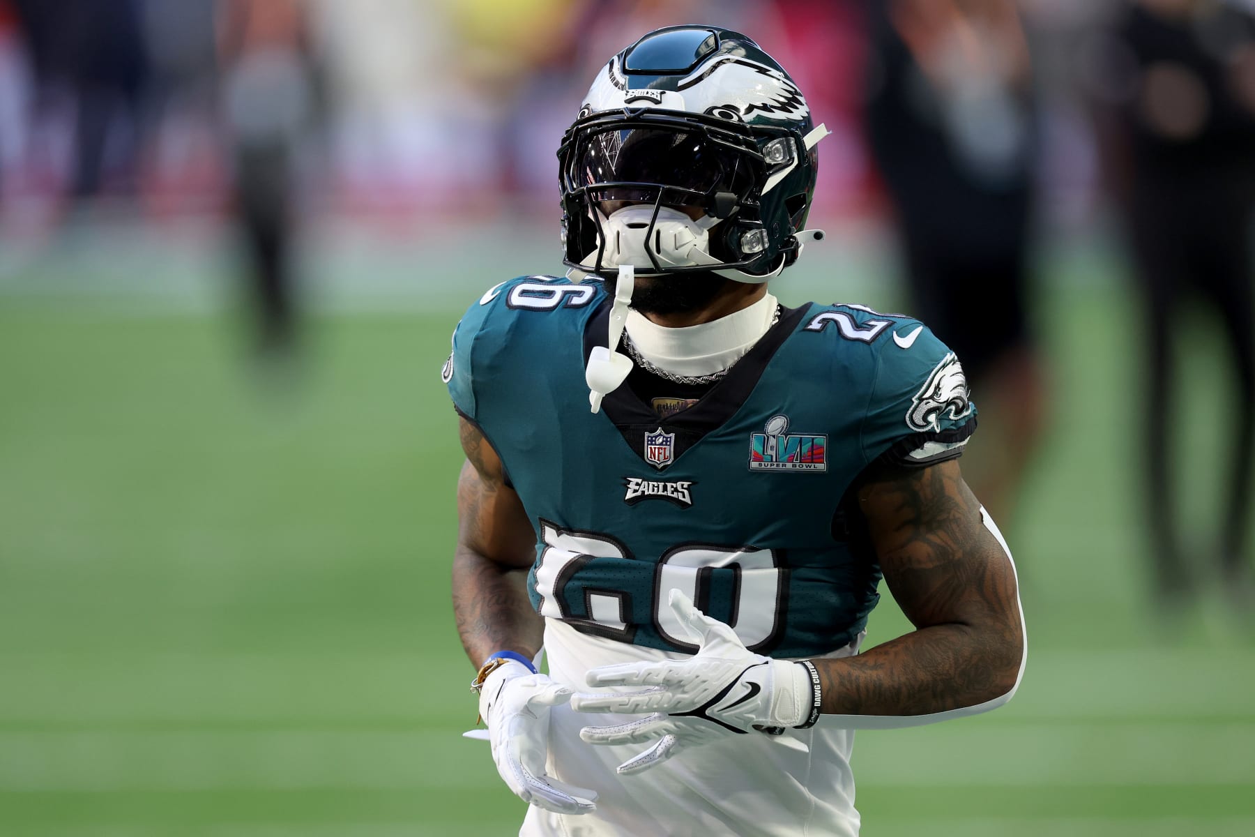 Eagles linebacker T.J. Edwards's workouts with Steelers star T.J. Watt -  Sports Illustrated