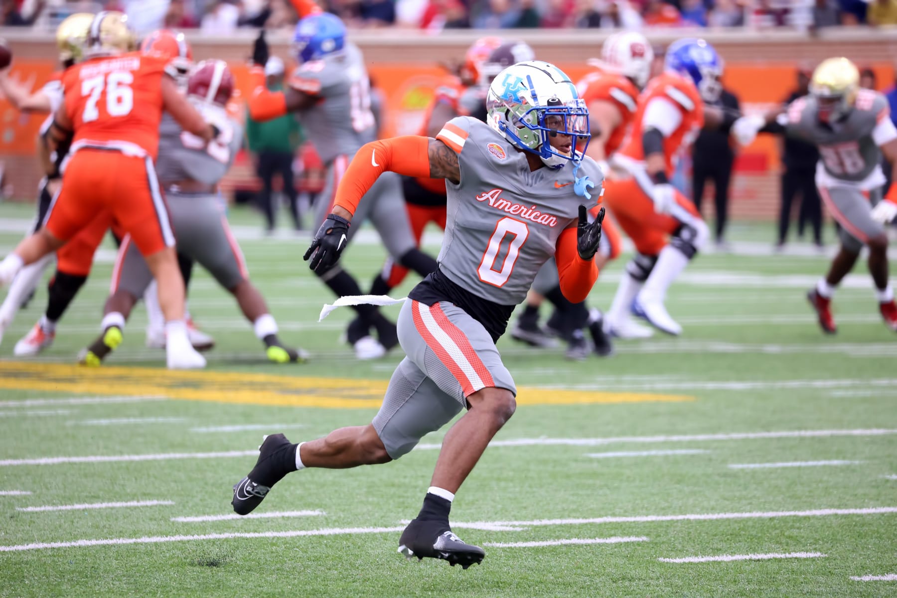 MOBILE, AL - FEBRUARY 03: American defensive back Andru Phillips of Kentucky (0) during the the 2024 Reese's Senior Bowl on February 3, 2024 at Hancock Whitney Stadium in Mobile, Alabama. (Photo by Michael Wade/Icon Sportswire via Getty Images)