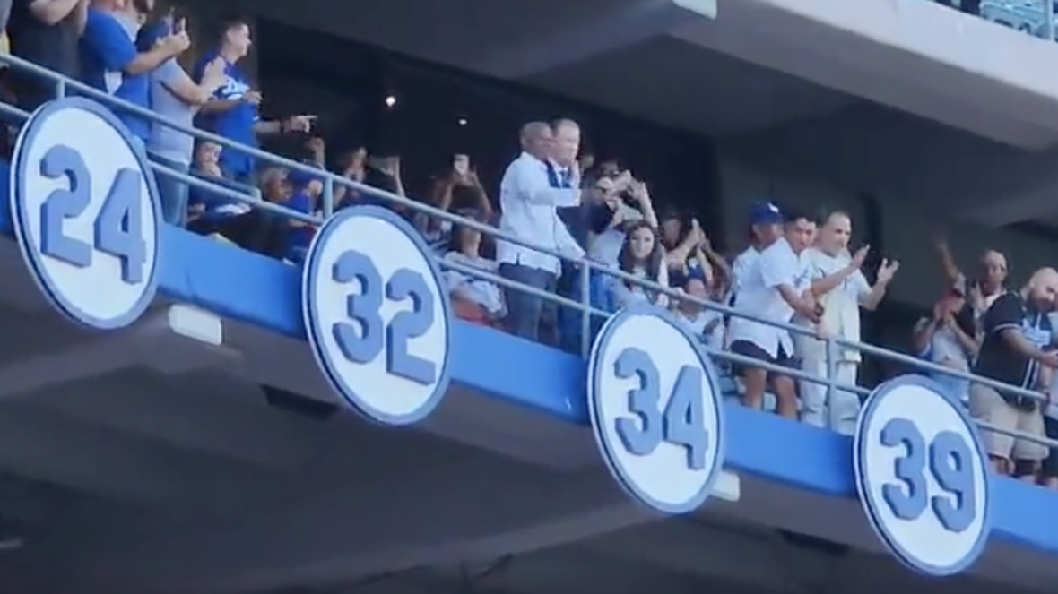 Dodgers: Mookie Betts Debunks Misinterpreted Water Celebration from Last  Season - Inside the Dodgers