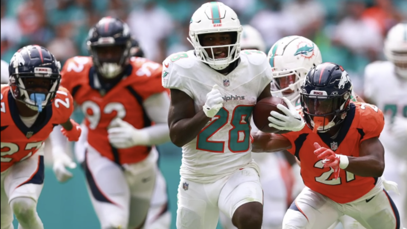 Miami Dolphins WR Tyreek Hill Thrashed By Bills Mafia After