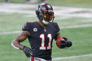 A.J. Brown reflects on Julio Jones being lured, traded to Tennessee Titans