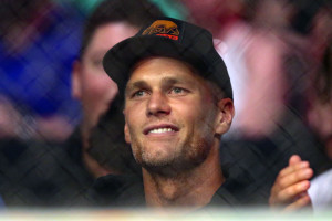 A drunk Tom Brady celebrates during Bucs' Super Bowl parade — WATCH –  Socialite Life