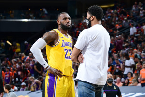 LeBron James Clapped Back at Zlatan Ibrahimovic After Politics Criticism