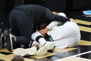 Bucks' Giannis Antetokounmpo Ruled Out for Game 5 of ECF vs. Hawks with Knee Injury