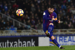 ESPN - Leo Messi has agreed in principle to a two-year deal with PSG - Paris  Saint-Germain and will travel to Paris today for a physical, sources tell  ESPN. The deal includes