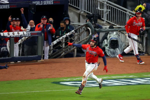 Freddie Freeman Hits For the Cycle in Braves 11-9 Win Over Miami