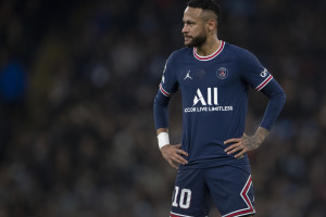 Neymar Stretchered Off After Suffering Ankle Injury in PSG's Win vs. Saint-Etienne