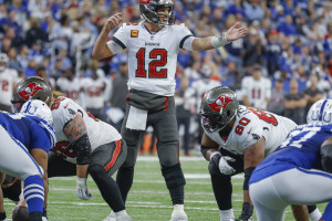 Tampa Bay Buccaneers quarterback Tom Brady uncorks 30-yard deep