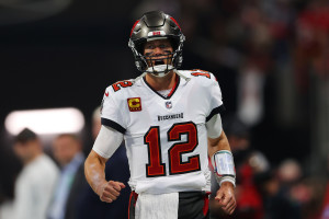 Buccaneers' Tom Brady Breaks Drew Brees' Completion Record, Throws 700th  Career TD, News, Scores, Highlights, Stats, and Rumors