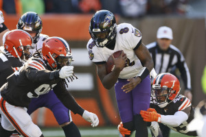 Broncos' Vic Fangio loses it on the sideline after Ravens run the ball to  tie NFL record