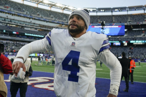 Cowboys' CeeDee Lamb scores game-winning TD, waves goodbye to