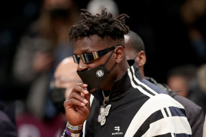 Antonio Brown escalates Bucs drama with leaked Bruce Arians texts