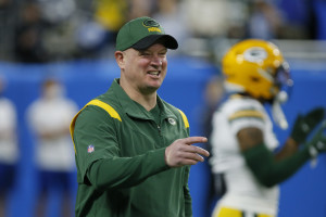 Toe injury can't stop Rodgers as Packers defeat Rams 36-28 – KXAN Austin