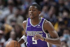 De'Aaron Fox Trade Rumors: Knicks Eye Kings Star amid Julius Randle Buzz