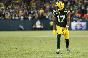 Aaron Rodgers thinks Myles Garrett has Hall of Fame potential