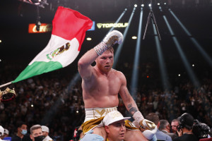 Canelo Alvarez vs. Dmitry Bivol Title Fight Contract Reportedly Finalized for May 7