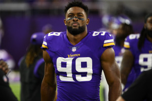 Green Bay Packers offensive coordinator Nathaniel Hackett stands on the  field before an NFL football game against the Minnesota Vikings, Sunday,  Nov. 21, 2021, in Minneapolis. (AP Photo/Bruce Kluckhohn Stock Photo - Alamy