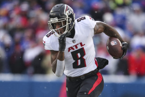 Calvin Ridley Suspended for Betting on NFL Games - Bloomberg