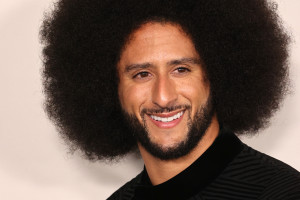 Trash Quarterback Colin Kaepernick Ripped by New Critic Antonio Brown -  InsideHook