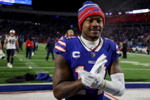 Bills sign Diggs to 4-year extension worth reported $104M