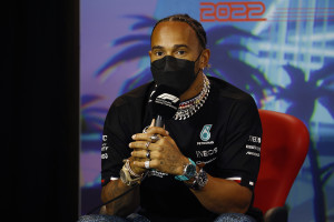 Lewis Hamilton Calls Out 'Unnecessary' FIA Jewelry Rules: 'Almost a Step Backward'