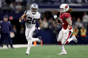 Micah Parsons shows off $50K diamond chain replica of his Cowboys jersey