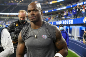 Adrian Peterson Crushes Training After Le'Veon Bell Boxing Match Postponed