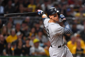 Aaron Judge: The Incredible Story of the New York Yankees' Home Run–Hitting  Phenom