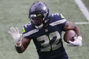 Fresh off the couch,' Marshawn Lynch gives Seahawks emotional boost in  heartbreaking loss to 49ers