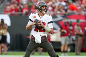 New baby in tow, Chiefs' Mahomes turns attention to Bengals