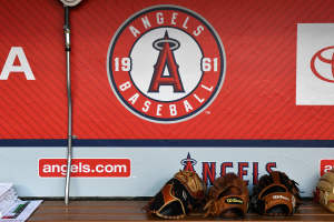 Mariners' Jesse Winker Apologizes for Flipping Off Fans After Brawl with  Angels, News, Scores, Highlights, Stats, and Rumors