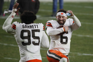 Cleveland Browns trade Baker Mayfield to Carolina Panthers for 2024  conditional NFL draft pick - ESPN