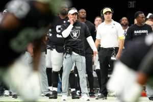 Las Vegas Raiders wide receiver Keelan Cole (84) plays against the  Tennessee Titans during an NFL football game Sunday, Sept. 25, 2022, in  Nashville, Tenn. (AP Photo/John Amis Stock Photo - Alamy