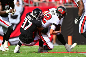 Atlanta Falcons quarterback Desmond Ridder (4) practices before a preseason  NFL football game against the New York Jets, Monday, Aug. 22, 2022, in East  Rutherford, N.J. (AP Photo/Frank Franklin II Stock Photo - Alamy