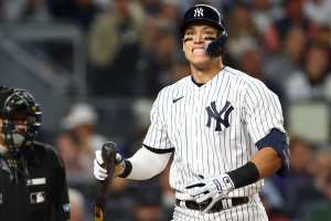 Anthony Rizzo Hopes Yankees Keep Aaron Judge, Give Him Captain Title in  Free Agency, News, Scores, Highlights, Stats, and Rumors