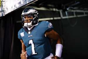 Dubs on X: Madden 23 QB ratings just dropped. Eagles QB Jalen Hurts is a  74 overall. Did they get this right? #FlyEaglesFly   / X