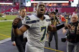 Geno Smith Balls, Russell Wilson Stalls, And The Seahawks Stun The